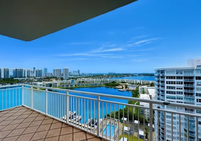 2nd image of 18071 Biscayne Blvd #PH04 PH03, Aventura, FL 33160 | MLS# A11872879