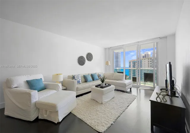 3rd image of 19380 Collins Ave #1414, Sunny Isles Beach, FL 33160 | MLS# A11873464