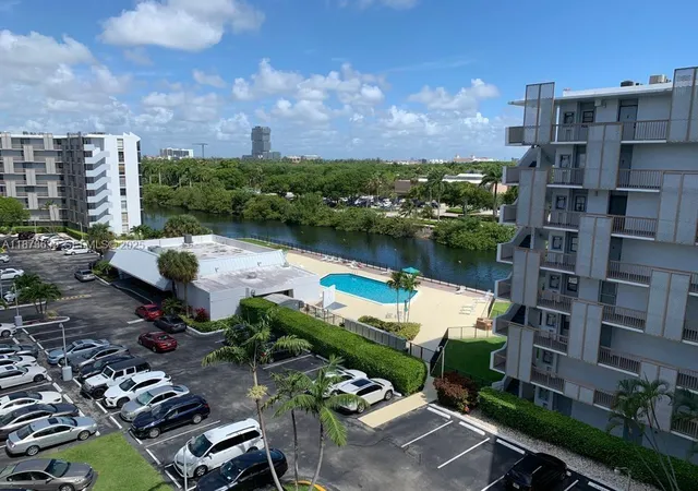 2nd image of 3475 N Country Club Dr #116, Miami, FL 33180 | MLS# A11873639