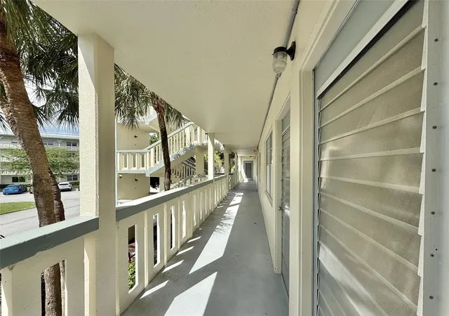 Homes for sale in Coconut Creek, FL | 2504 Antigua Ter #D2, Coconut Creek, FL 33066 | MLS# F10524677
