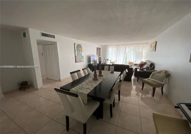 2nd image of 1670 Ne 191St St #315-3, Miami, FL 33179 | MLS# A11875285