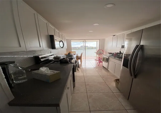 3rd image of 1670 Ne 191St St #315-3, Miami, FL 33179 | MLS# A11875285