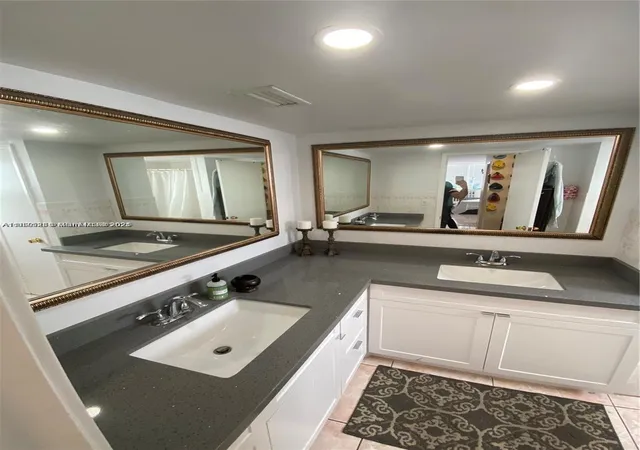 5th image of 1670 Ne 191St St #315-3, Miami, FL 33179 | MLS# A11875285