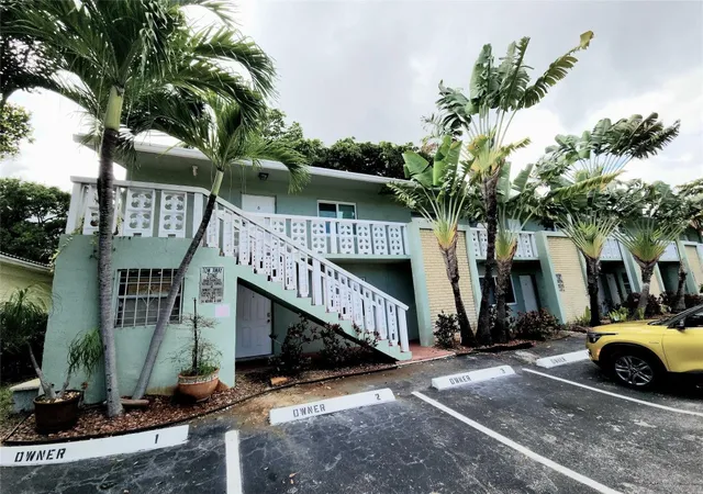 1st image of 2607 Ne 8Th Ave #7, Wilton Manors, FL 33334 | MLS# F10526426