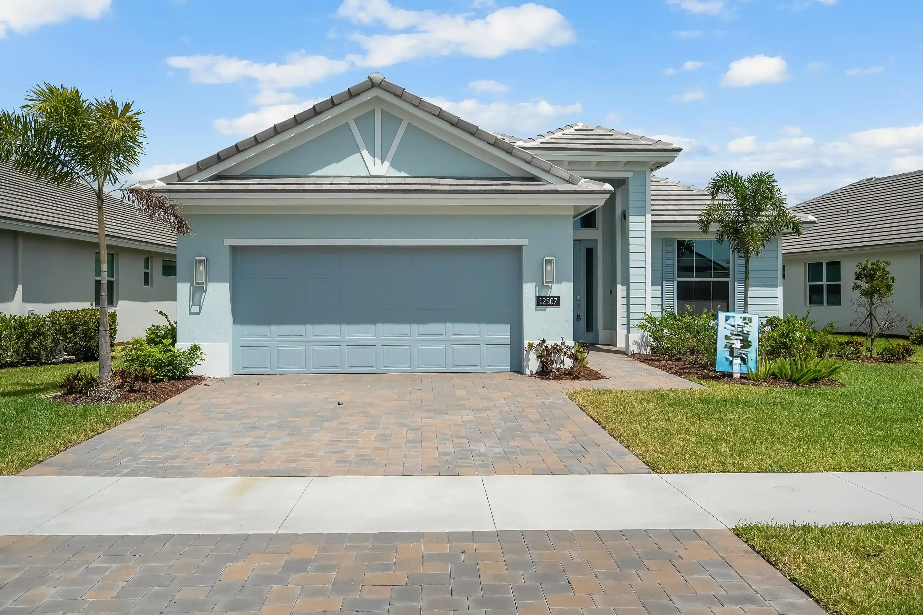 Photo 1 of Sale Pending at 12507 Sw Sunrise Lake Ter, Port St Lucie, FL 34987 | MLS# R11123958 | Listing updated on 2026-10-23