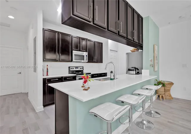 5th image of 14749 Sw 9Th St #3110, Pembroke Pines, FL 33027 | MLS# A11865499
