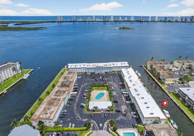 1st image of 110 Shore Court #1140, North Palm Beach, FL 33408 | MLS# R11125624