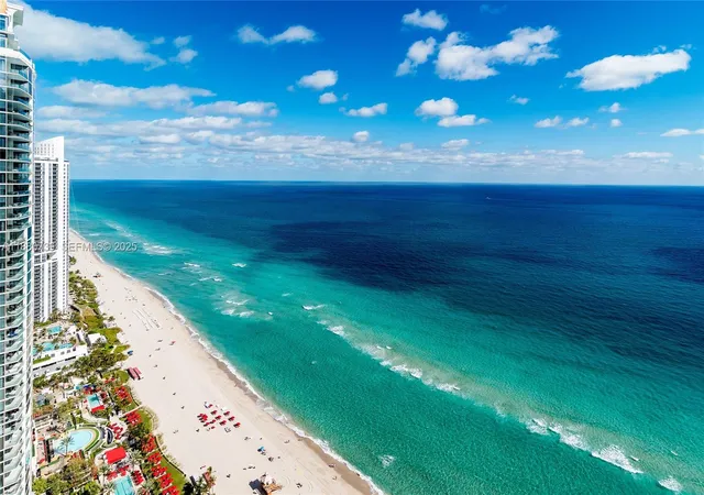 3rd image of 17749 Collins Ave #3801, Sunny Isles Beach, FL 33160 | MLS# A11880739