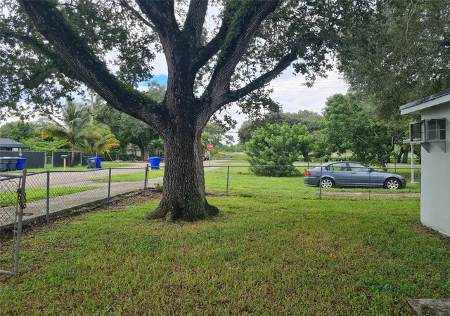 Photo 2 of Sale Pending at 6141 Garfield, Hollywood, FL 33024 | MLS# F10527688 | Listing updated on 2026-09-17