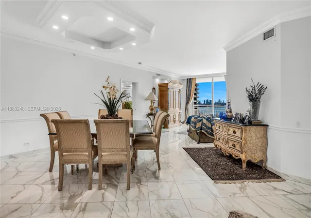 5th image of 888 Brickell Key Dr #1807, Miami, FL 33131 | MLS# A11880248