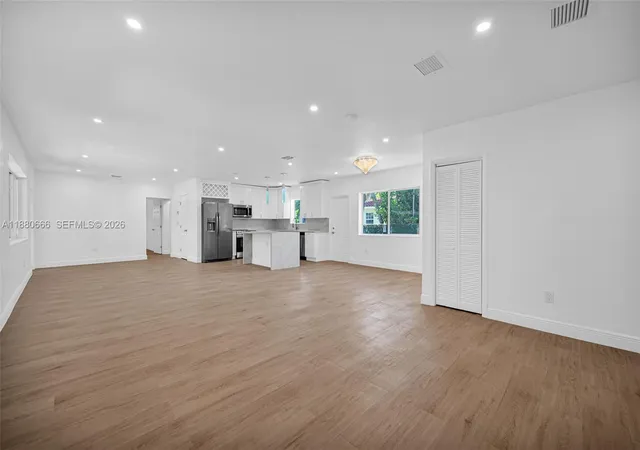 5th image of 11102 Ne 9Th Ct, Biscayne Park, FL 33161 | MLS# A11880666