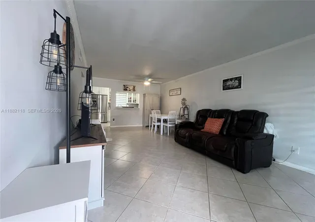Homes for sale in Dania Beach, FL | 5387 Sw 40th Ave #103, Dania Beach, FL 33314 | MLS# A11882118