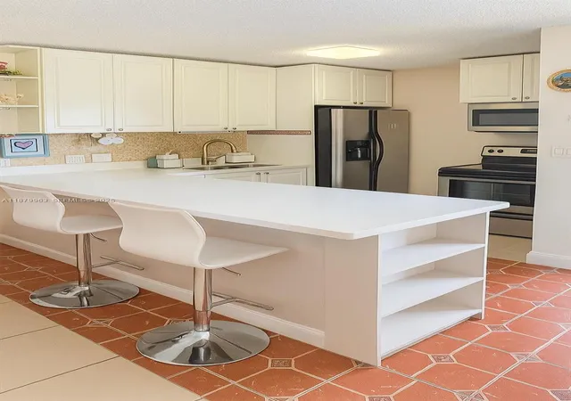 3rd image of 13781 Sw 66Th St #221B, Miami, FL 33183 | MLS# A11879963
