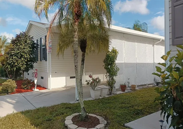 3rd image of 8204 South St, Boca Raton, FL 33433 | MLS# F10527187