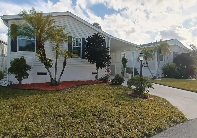 4th image of 8204 South St, Boca Raton, FL 33433 | MLS# F10527187