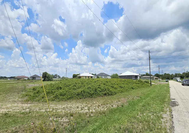 2nd image of 6204 Hob Ct, Labelle, FL 33935 | MLS# R11126764