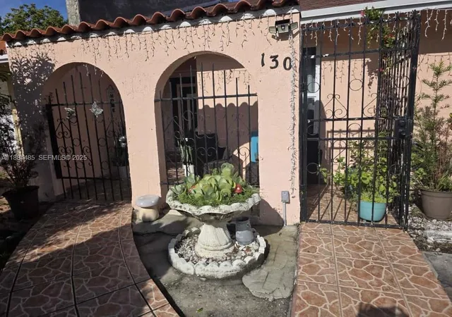 2nd image of 130 Sw 115th Ave, Sweetwater, FL 33174 | MLS# A11884485