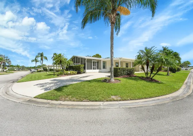 Homes for sale in Port Saint Lucie, FL | 2959 Eagles Nest Wy, Port Saint Lucie, FL 34952 | MLS# R11127173