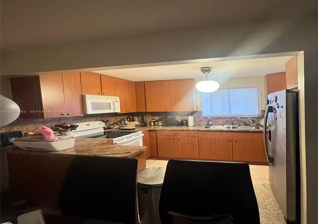1st image of 6900 Sw 39th St #106J, Davie, FL 33314 | MLS# A11885462