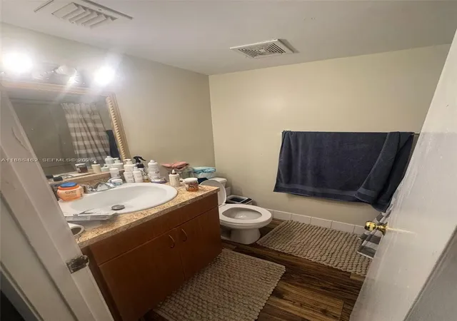 5th image of 6900 Sw 39Th St #106J, Davie, FL 33314 | MLS# A11885462