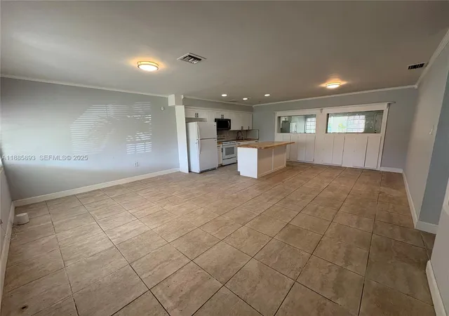 Homes for sale in Miami Gardens, FL | 165 Nw 192nd St, Miami Gardens, FL 33169 | MLS# A11885893