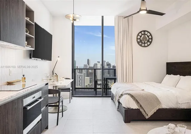 2nd image of 159 Ne 6Th St #5106, Miami, FL 33132 | MLS# A11886169
