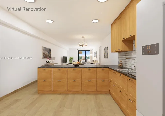 5th image of 2625 Collins Ave #608, Miami Beach, FL 33140 | MLS# A11886588