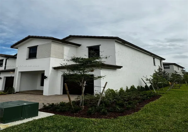 39th image of 285 Sw 159th Ln, Pembroke Pines, FL 33027 | MLS# A11887279