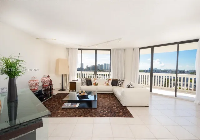 2nd image of 2000 Island Blvd #1002, Aventura, FL 33160 | MLS# A11887332