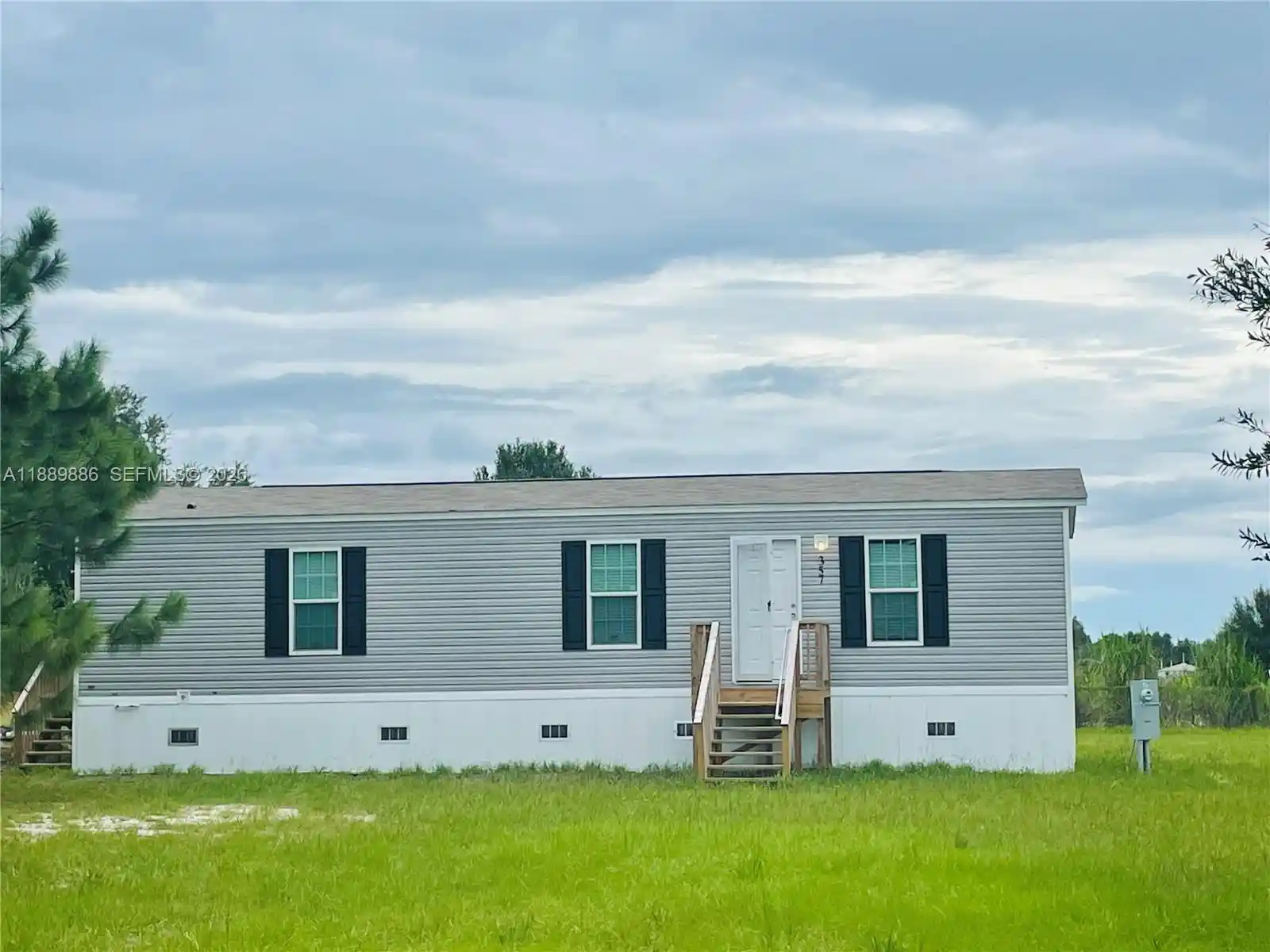 Photo 1 of Manufactured home for sale at 357 Horse Clb, Clewiston, FL 33440 | MLS# A11889886 | Listing updated on 2026-10-28