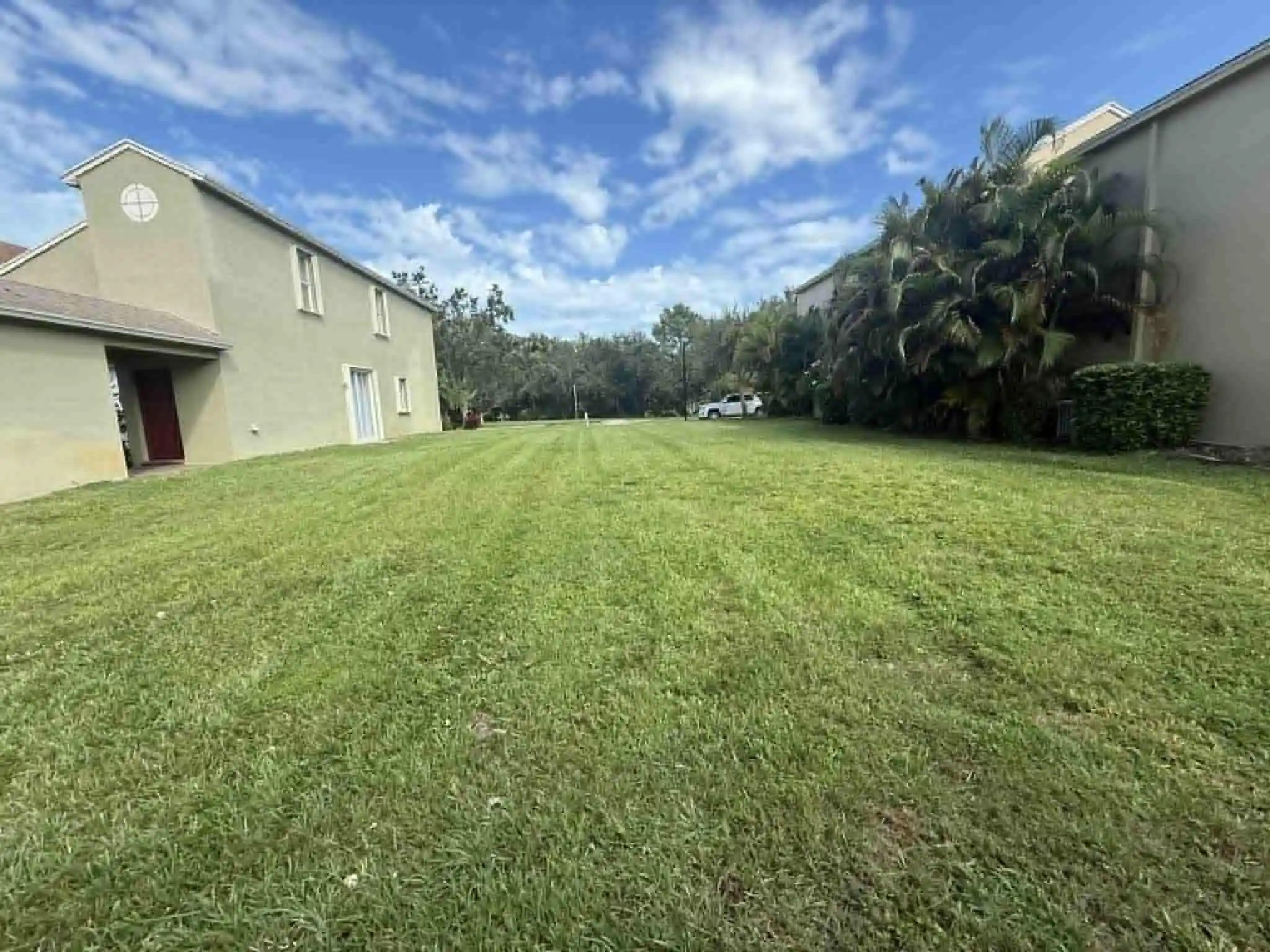 Photo 1 of Land for sale at 2527 Se Ruskin Dr, Port Saint Lucie, FL 34952 | MLS# R11129342 | Listing updated on 2026-10-23