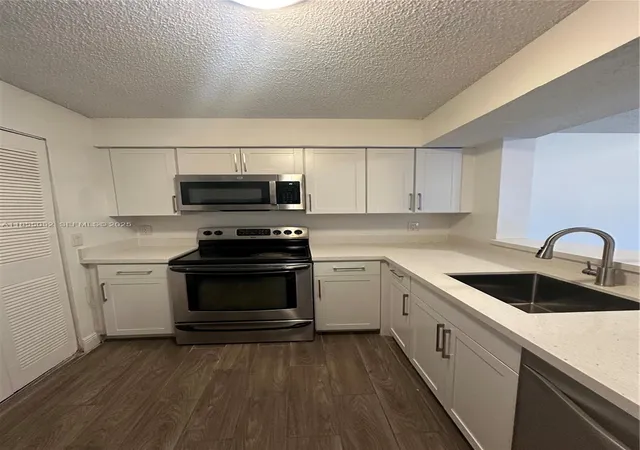 Homes for sale in Pompano Beach, FL | 1245 Sw 46th Ave #1202, Pompano Beach, FL 33069 | MLS# A11855052
