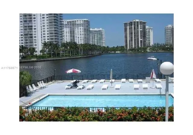 3rd image of 2750 Ne 183Rd St #1207, Aventura, FL 33160 | MLS# A11768671