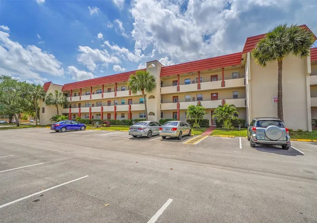 Condo for sale at 2901 Sunrise Lakes Dr #101, Sunrise, FL 33322 | MLS# F10530750 | Listing updated on 2025-11-22