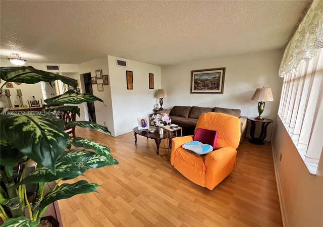3rd image of 8851 Sunrise Lakes Blvd #109, Sunrise, FL 33322 | MLS# A11892772