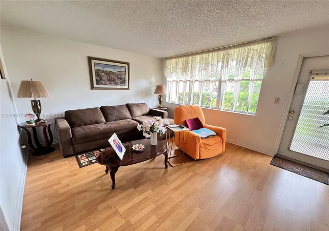 5th image of 8851 Sunrise Lakes Blvd #109, Sunrise, FL 33322 | MLS# A11892772