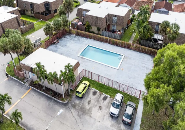 27th image of 2450 W 67th Pl #1312, Hialeah, FL 33016 | MLS# A11894534