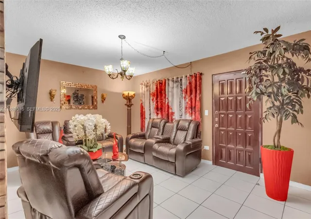 4th image of 830 E 12Th Pl, Hialeah, FL 33010 | MLS# A11889576