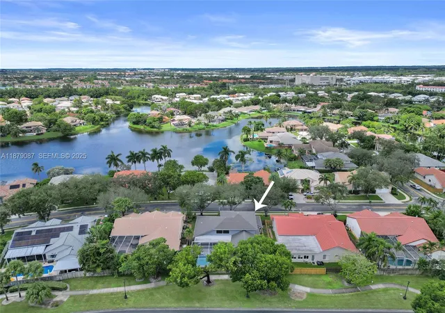 70th image of 1321 Sw 102nd Ave, Pembroke Pines, FL 33025 | MLS# A11879087