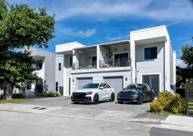 1st image of 2061 Washington Ave #4, Opa Locka, FL 33054 | MLS# A11882604