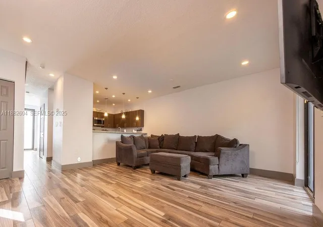 4th image of 2061 Washington Ave #4, Opa Locka, FL 33054 | MLS# A11882604