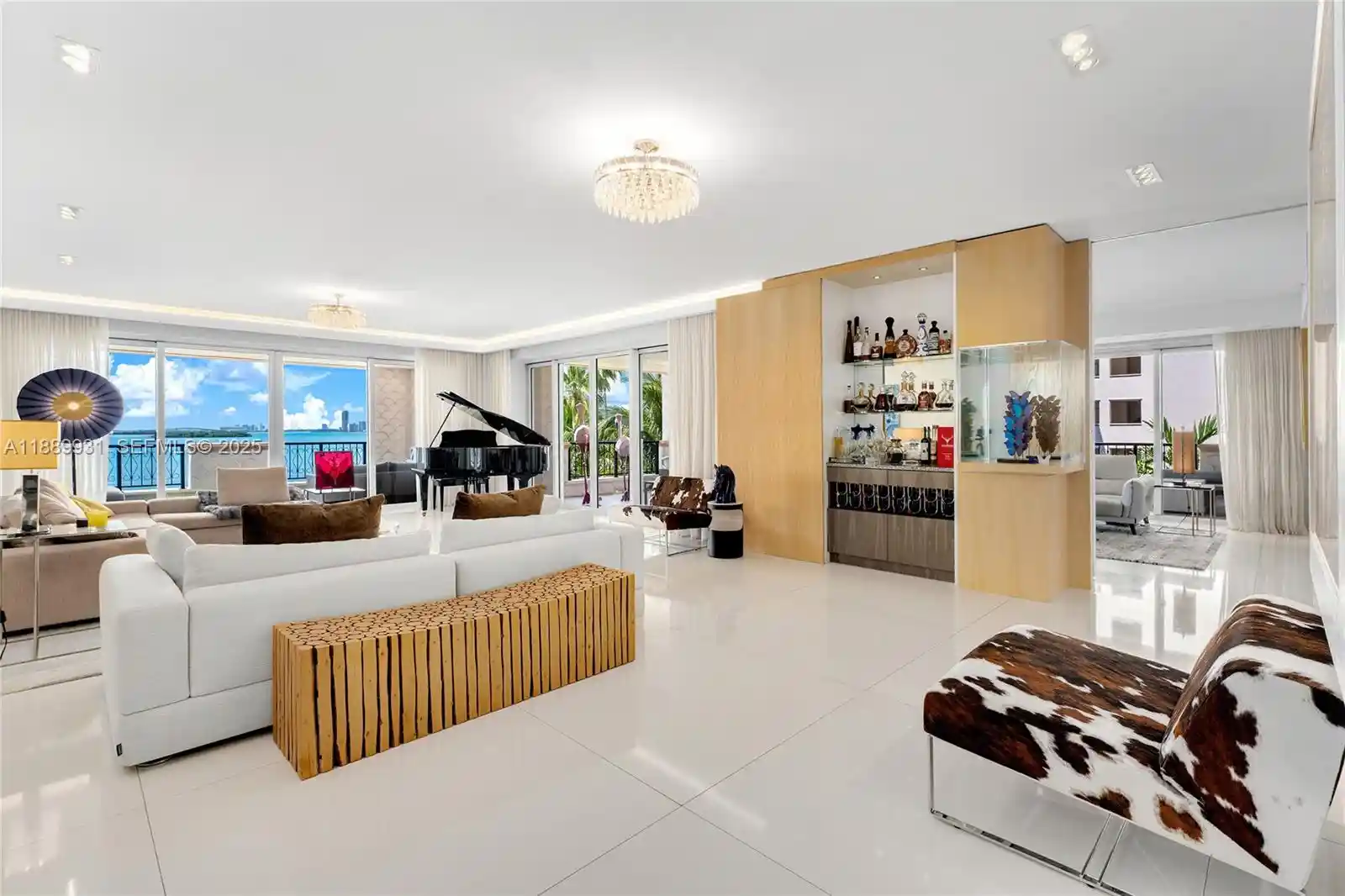 Listing Photo 1 - Condo for sale in 5134 Fisher Island Dr located at 5134 Fisher Island Dr, Fisher Island, FL 33109 - Unit #5134