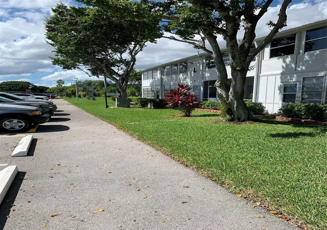 2nd image of 236 Prescott L #236, Deerfield Beach, FL 33442 | MLS# F10531302