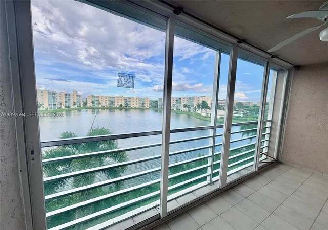 2nd image of 141 Se 3rd Ave #402, Dania, FL 33004 | MLS# A11892694