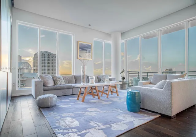1st image of 900 Brickell Key Blvd #2204, Miami, FL 33131 | MLS# A11890566