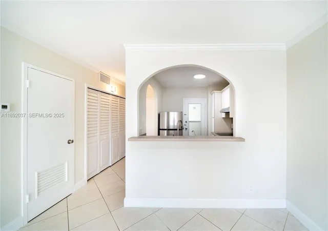 Homes for sale in Fort Lauderdale, FL | 2555 Ne 11Th St #310, Fort Lauderdale, FL 33304 | MLS# A11892037