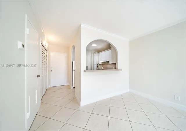 Homes for sale in Fort Lauderdale, FL | 2555 Ne 11Th St #310, Fort Lauderdale, FL 33304 | MLS# A11892037