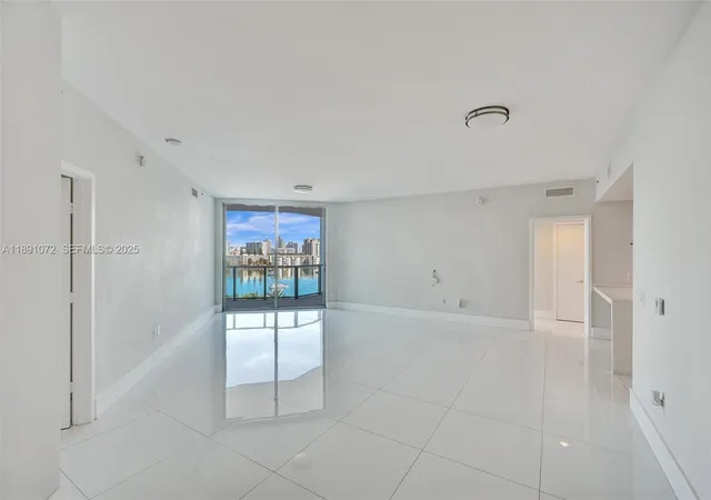 Listing Photo 1 - Condo for sale in building located at 17301 Biscayne Blvd, Miami, FL 33160 - Unit #708