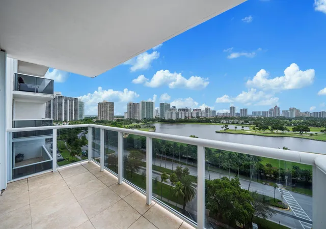 3rd image of 3625 N Country Club Dr #1208, Miami, FL 33180 | MLS# F10530495