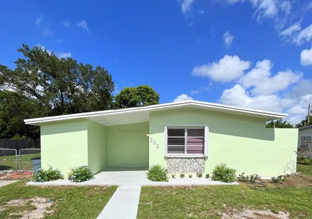 1st image of 285 Se Abeto Ln, Port Saint Lucie, FL 34983 | MLS# R11130566